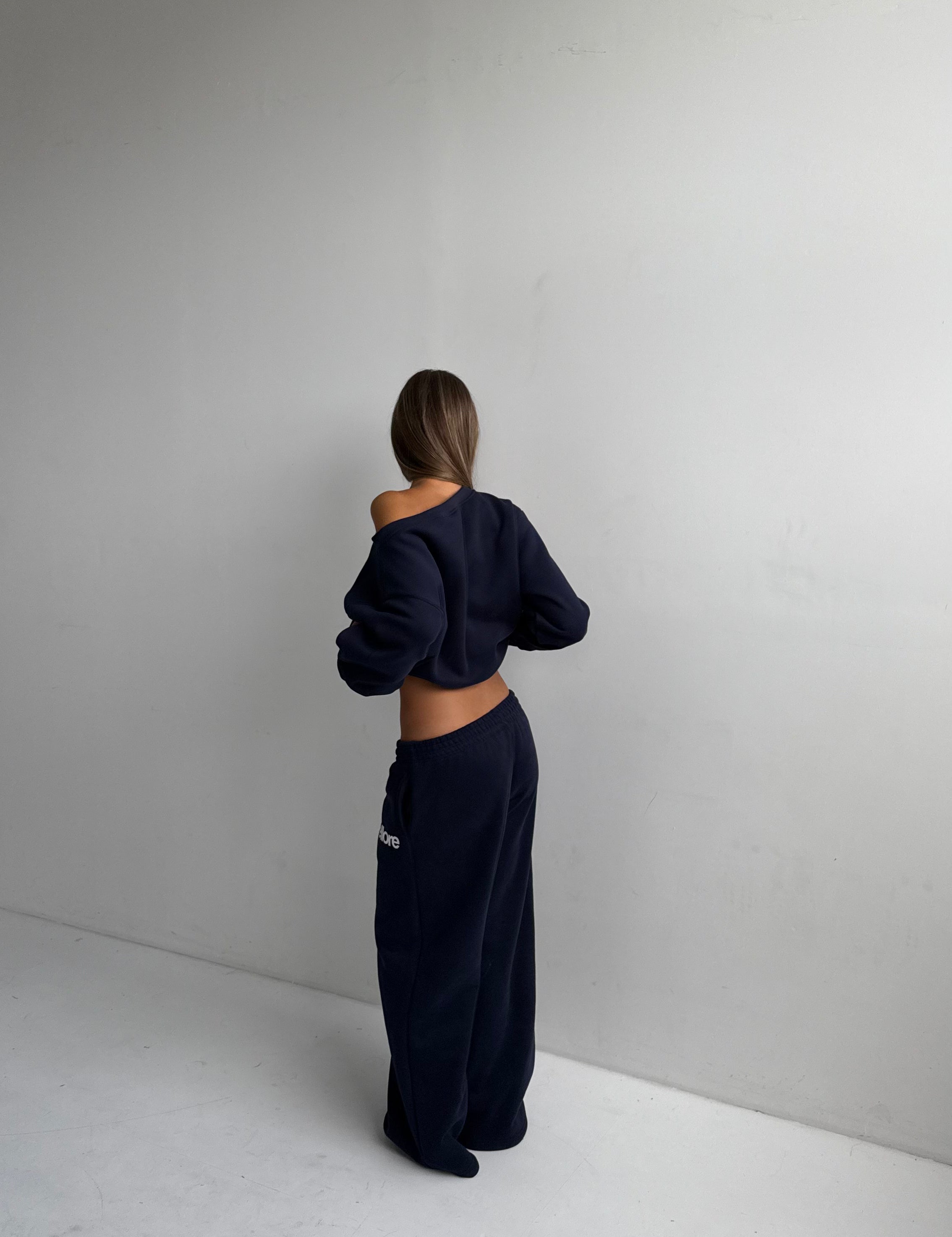 Boxy Adjustable Off-Shoulder Crewneck - New Navy